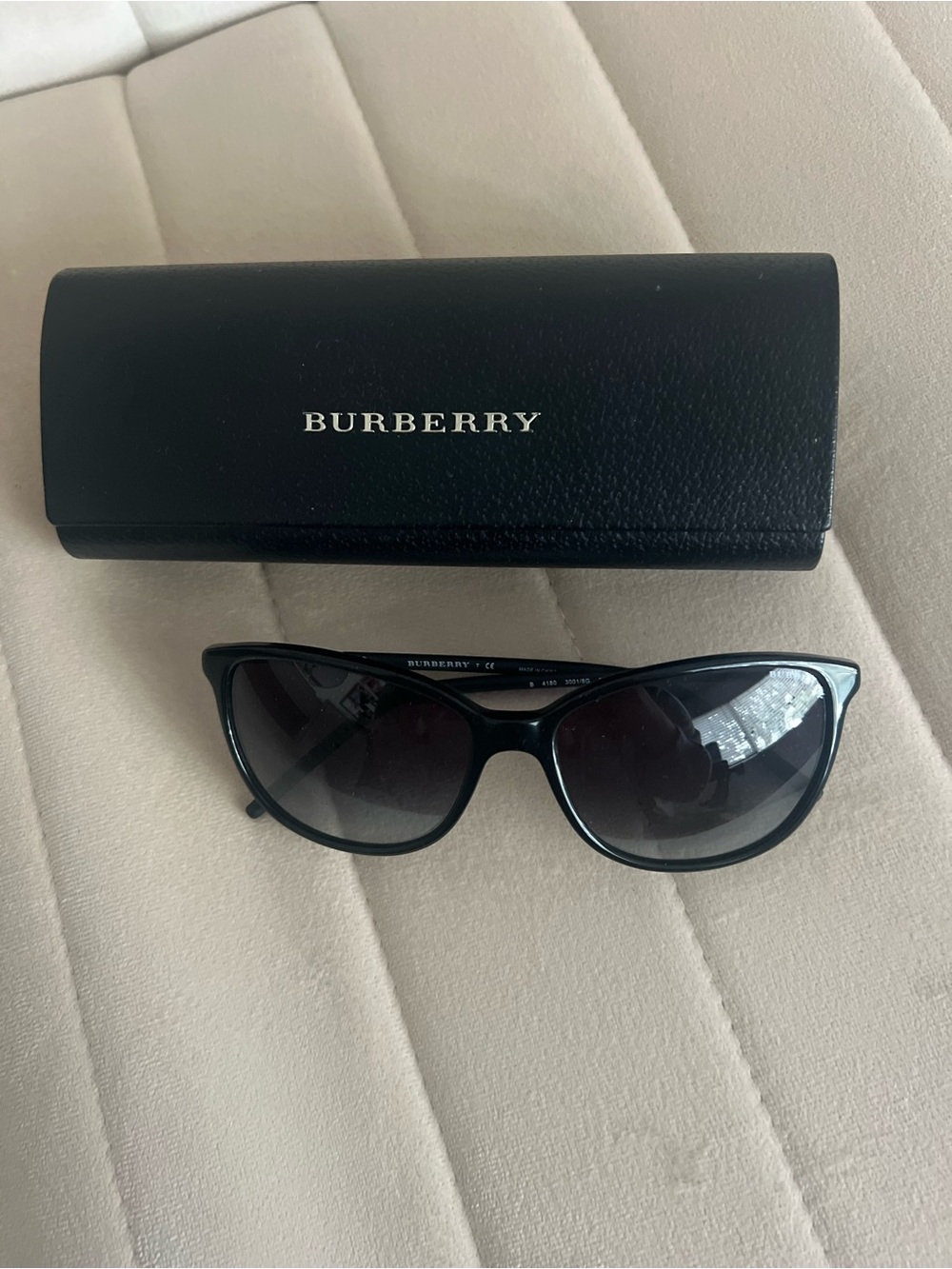 Burberry Black Cat-Eye Sunglasses with Branded Case NEVER USED!!!